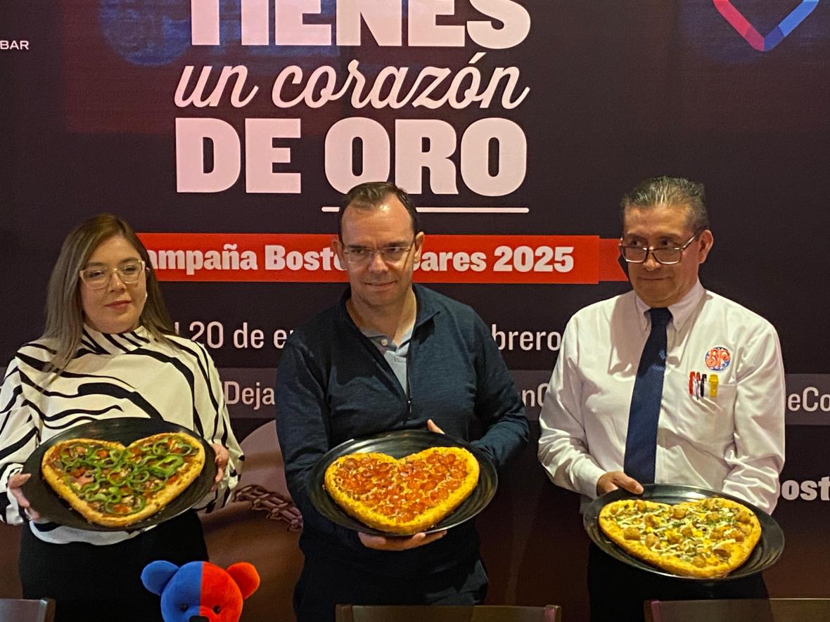 Pizzas en formas de corazón en el Boston’s&nbsp;Pizza