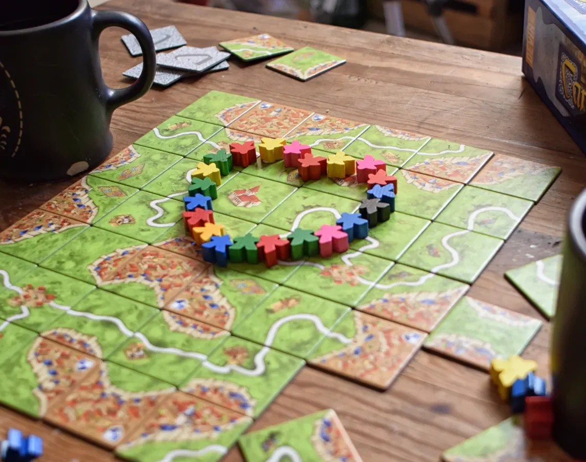 5 Juegos de Mesa Perfectos para Jugar en Pareja este San&nbsp;Valentín