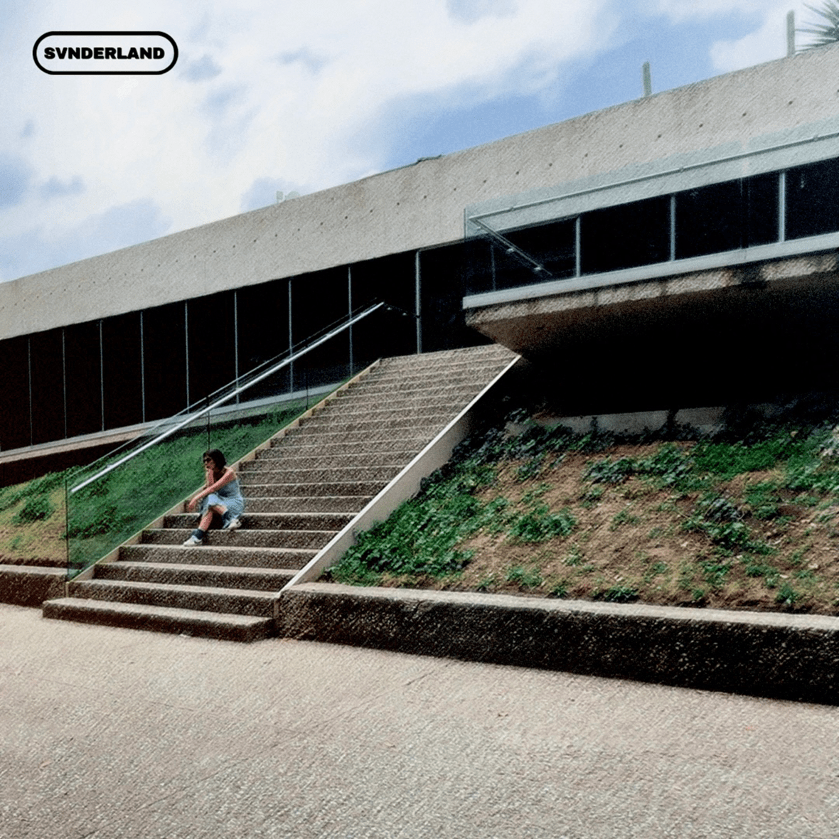 Svnderland lanza “Violet”: un viaje emocional entre guitarras, voces y&nbsp;dependencia